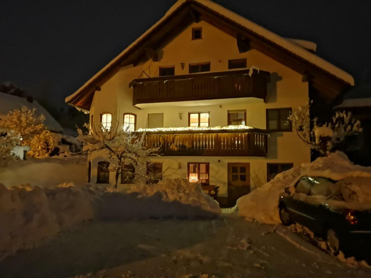 70M²- Ferienwohnung Mit Terrasse Achberg Ngoại thất bức ảnh